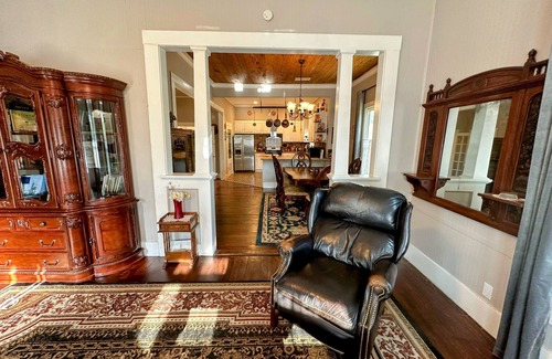 Taylor House | Blueberry Bungalow in Taylor TX