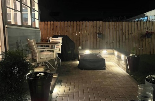 Dayton House | Blueberry Bungalow with Stunning Patio & Garden