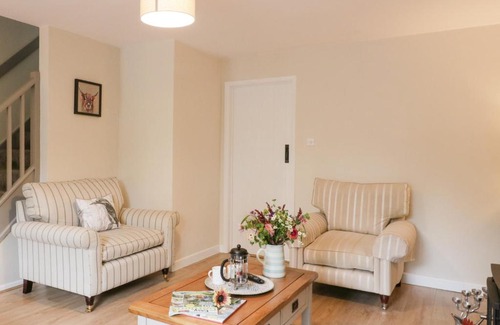 Cerne Abbas House | Blueberry Cottage