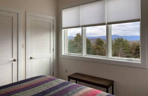 Lexington House | Blueberry Hill Cottage - Lexington, Virginia
