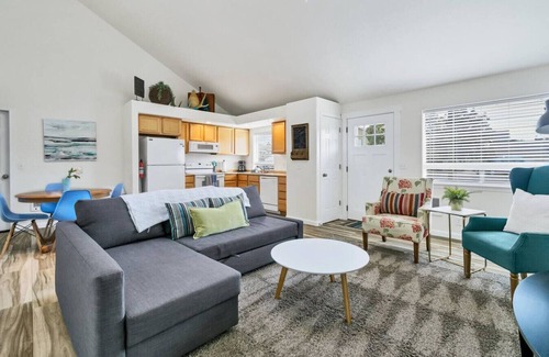 Mountain View District House | Bluebird Day - 2 King Beds, Dog Friendly, Walkable!
