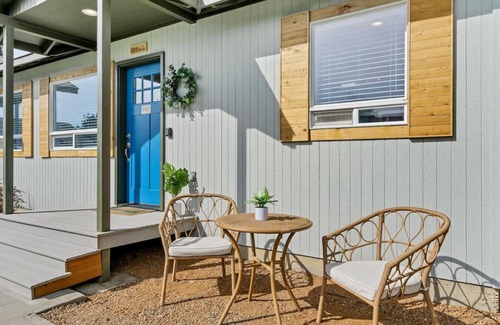 Mountain View District House | Bluebird Day - 2 King Beds, Dog Friendly, Walkable!