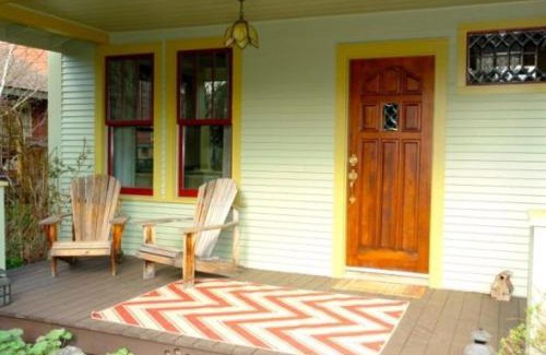 River West House | Bluebird Day - Lavender Cottage
