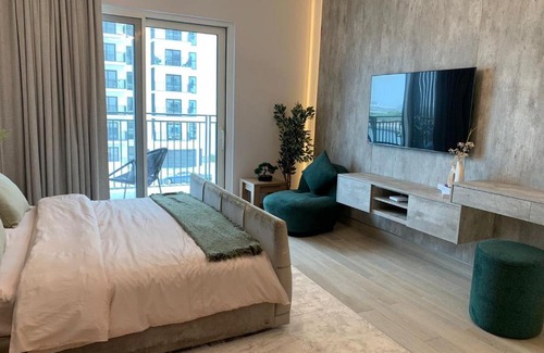 Abu Dhabi Apartment | Bluebird Day Water's Edge