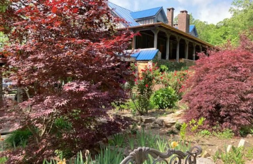 Mount Pleasant House | Bluebird Estate Ozark Retreat