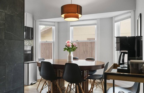 Franklin Park House | Bluebonnet Getaway - 4 bedroom