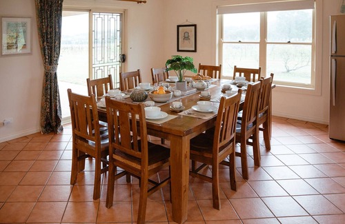Lovedale House | Bluebush Estate - The Country House - Stunning Country Charm, Gardens & Sunsets