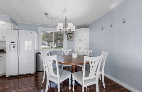 Waterford Cottage | Bluegill Cottage- Summer at the Lake – Swim, Kayak, and Make Memories!