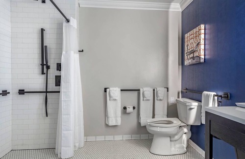 The Loop Hotel | Bluegreen Vacations Hotel Blake, an Ascend Collection Hotel