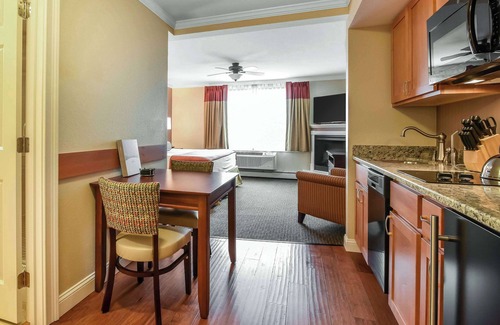 Lincoln Apartment | Bluegreen Vacations South Mountain, an Ascend Collection Resort