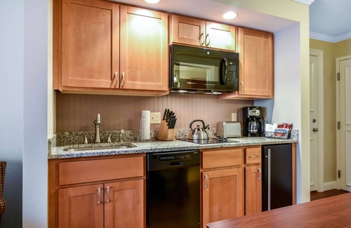 Lincoln Apartment | Bluegreen Vacations South Mountain, an Ascend Collection Resort