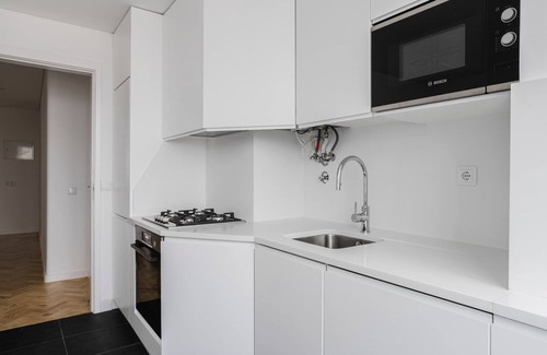 Alvalade Apartment | Blueground | Alvalade, AC & balcony, nr museum