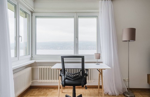 Horgen District Apartment | Blueground | Au, w/d, clost to local market