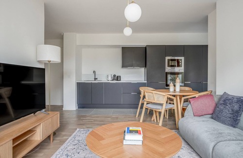 Passerelle Apartment | Blueground | Bercy, elev, nr Seine & restaurants