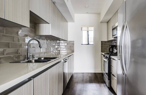 Beverly Grove Apartment | Blueground | Beverly Grove 2bd apartment