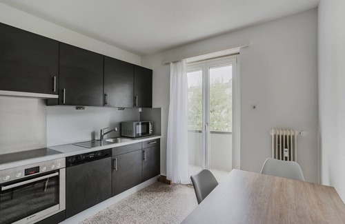 Breite Apartment | Blueground | Breite, elevator, fully furnished