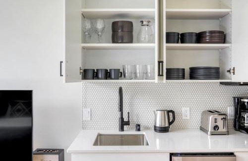 Minor Apartment | Blueground Capitol Hill patio wd walkable SEA-724