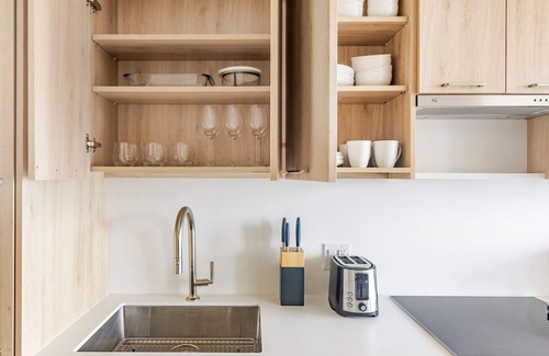 Clinton Hill Apartment | Blueground | Clinton Hill, rooftop pool, nr Fort Greene Park