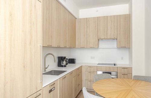 Clinton Hill Apartment | Blueground | Clinton Hill, pool, nr Fort Greene Park