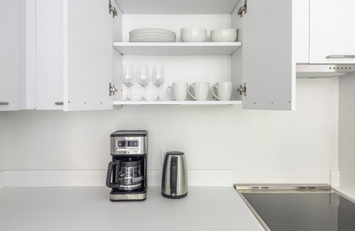 Crown Heights Apartment | Blueground | Crown Heights, balcony, nr Prospect Park