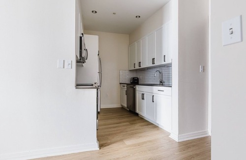 Government Center Apartment | Blueground | Downtown, gym & w/d, nr harbor