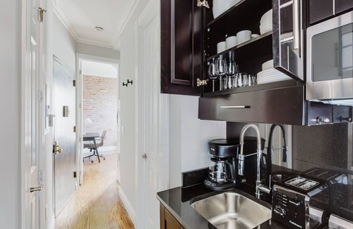 Alphabet City Apartment | Blueground | East Village, AC, w/d, nr Tompkins Sq