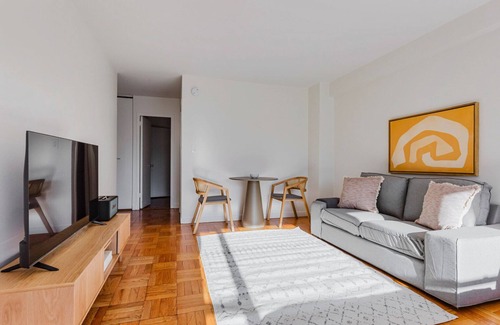 East Village Apartment | Blueground | Flatiron, gym & doorman, nr parks