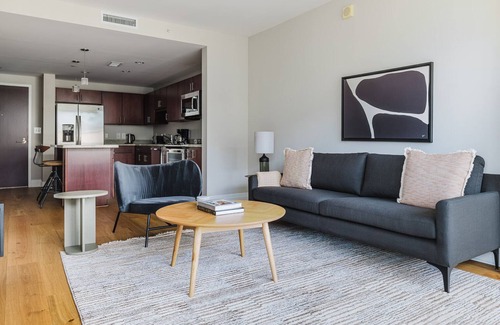 Connecticut Ave - K Street Apartment | Blueground | Foggy Bottom 1bd apartment
