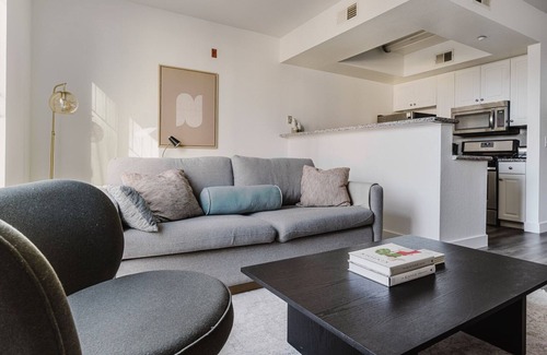 Cortez Hill Apartment | Blueground | Gaslamp 1bd apartment