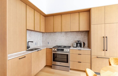 Gowanus Apartment | Blueground | Gowanus, rooftop pool, nr Prospect Park