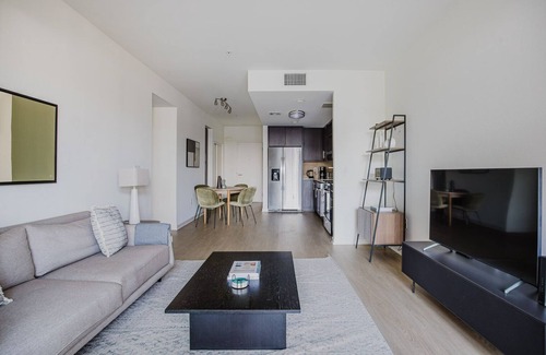 Del Rey Apartment | Blueground | Marina Del Rey, pool & EV, nr beach