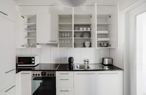 Allschwil Apartment | Blueground | Matthäus, balcony & w/d, nr zoo