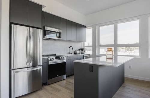 Greater Wilshire - Hancock Park Apartment | Blueground | Mid-Wilshire, AC, w/d, nr LACMA