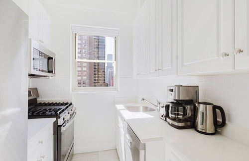 Sutton Place Apartment | Blueground | Midtown East, AC, nr park