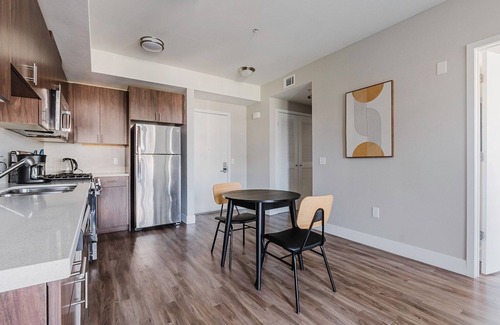 Mountain View Apartment | Blueground | Mountain View 1bd apartment