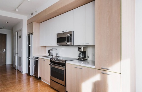 Navy Yard Apartment | Blueground | Navy Yard, gym, near metro & food