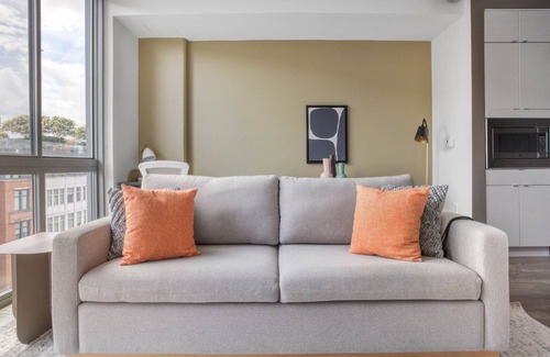 NoMa Apartment | Blueground | NoMa, rooftop pool, nr Union Station