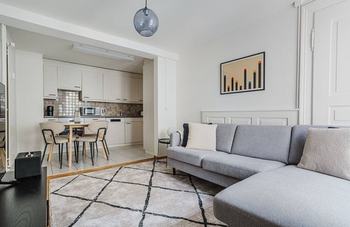 Oberstrass Apartment | Blueground | Oberstrass, rooftop, a/c, equipped