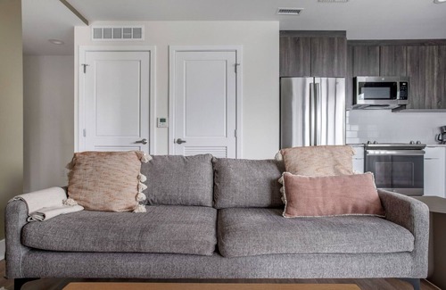 Pentagon City Apartment | Blueground | Pentagon City, rooftop, nr Arlington Cemetery