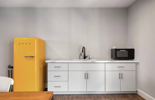 Los Angeles Apartment | Blueground | Playa Del Rey 1bd apartment
