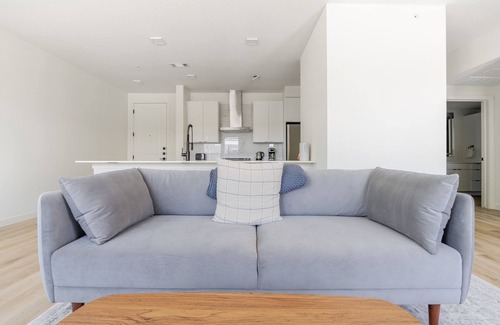 Round Rock Apartment | Blueground | Round Rock, pool, nr Brushy Creek