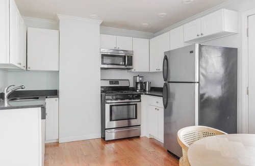 South Boston Apartment | Blueground | S. Boston, w/d, balcony, nr ICA