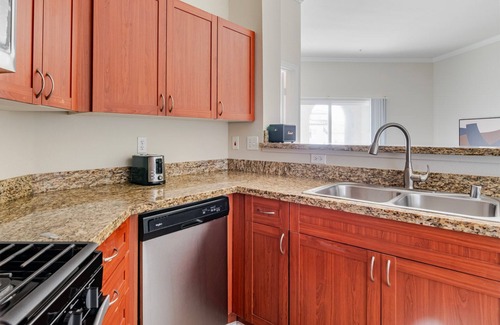 Santa Clara Apartment | Blueground | Santa Clara, pool & AC, nr stadium