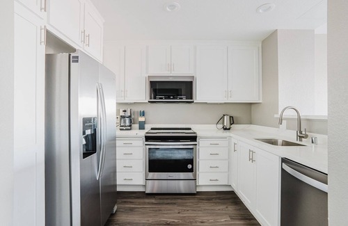 San Jose Apartment | Blueground | Santana Row, pool & w/d, nr mall