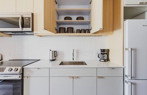 East Somerville Apartment | Blueground | Somerville, gym & AC, nr Assembly