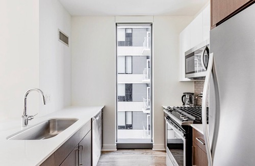 South Loop Apartment | Blueground | South Loop, pool & gym, nr park