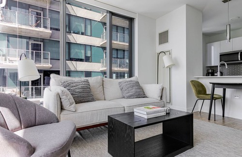 South Loop Apartment | Blueground | South Loop, pool & gym, nr park