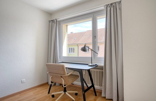St. Johann Apartment | Blueground | St Johann, Storage room, 5 min to train