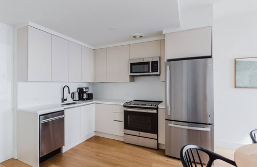 Williamsburg Apartment | Blueground | Williamsburg, rooftop, nr Domino Park
