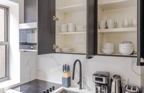 Williamsburg Apartment | Blueground | Williamsburg, washer, nr McCarren Park